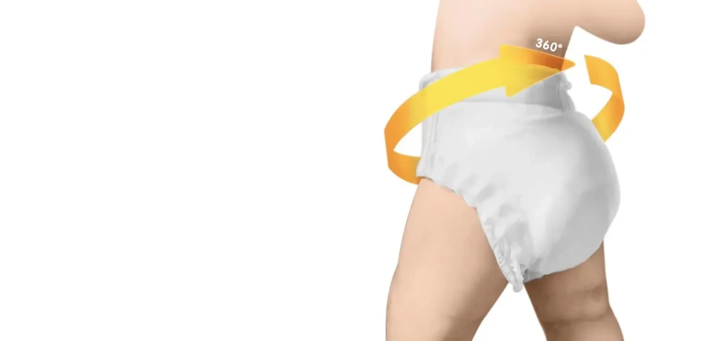 Baby na nakasuot ng puting lampin na may dilaw na 360-degree na rotation arrow.