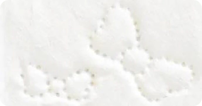 Bahagyang close-up ng sanitary napkin na may White Bamboo fiber Fabric Material